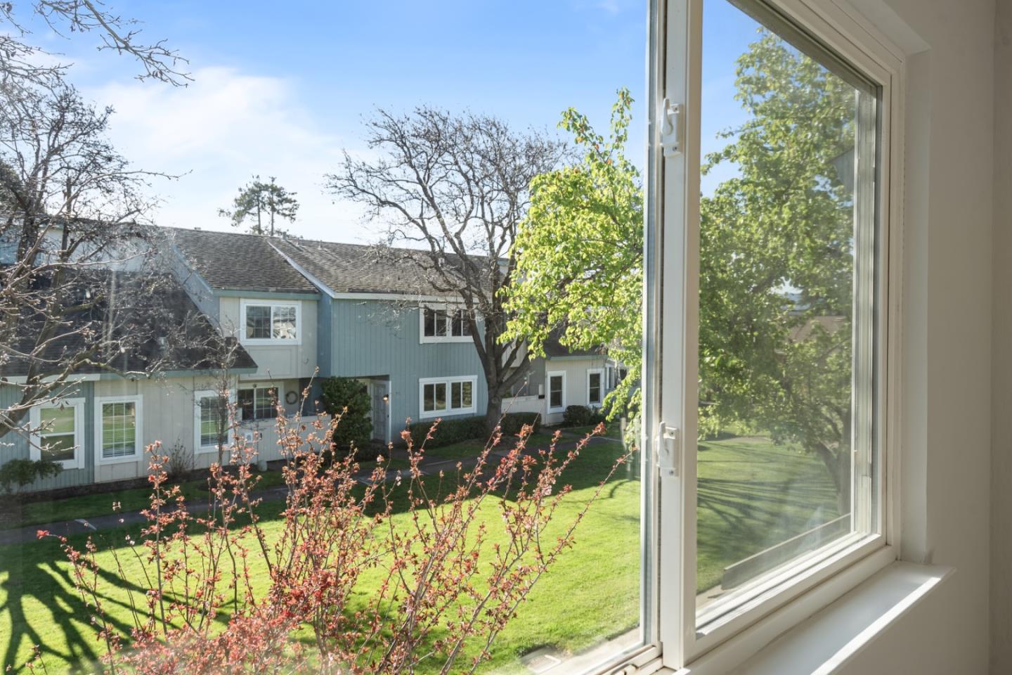 Detail Gallery Image 38 of 51 For 1023 Lark Ln, Foster City,  CA 94404 - 2 Beds | 2/1 Baths