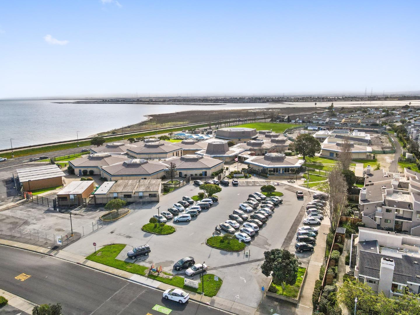 Detail Gallery Image 50 of 51 For 1023 Lark Ln, Foster City,  CA 94404 - 2 Beds | 2/1 Baths