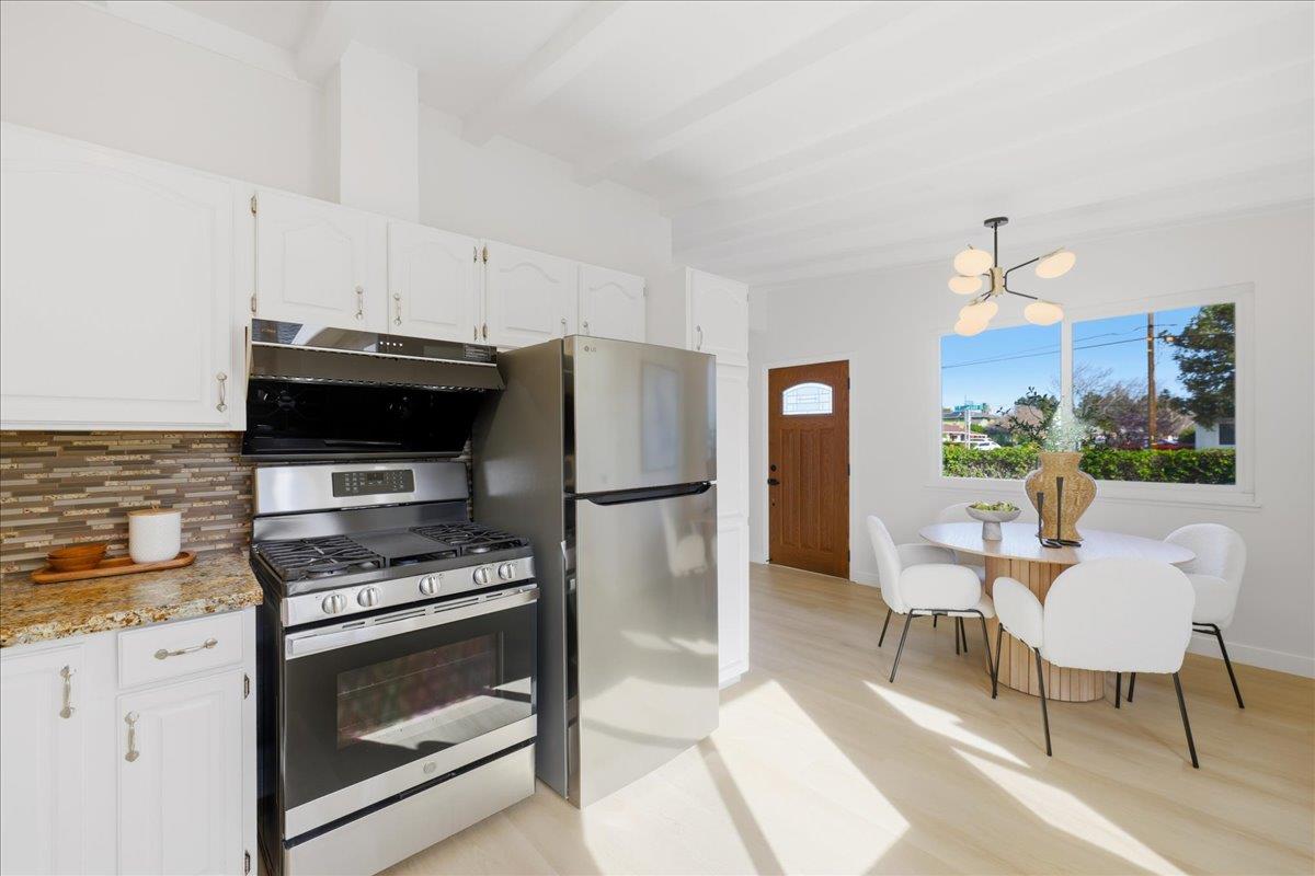 Detail Gallery Image 16 of 46 For 799 Borregas, Sunnyvale,  CA 94085 - 3 Beds | 1 Baths