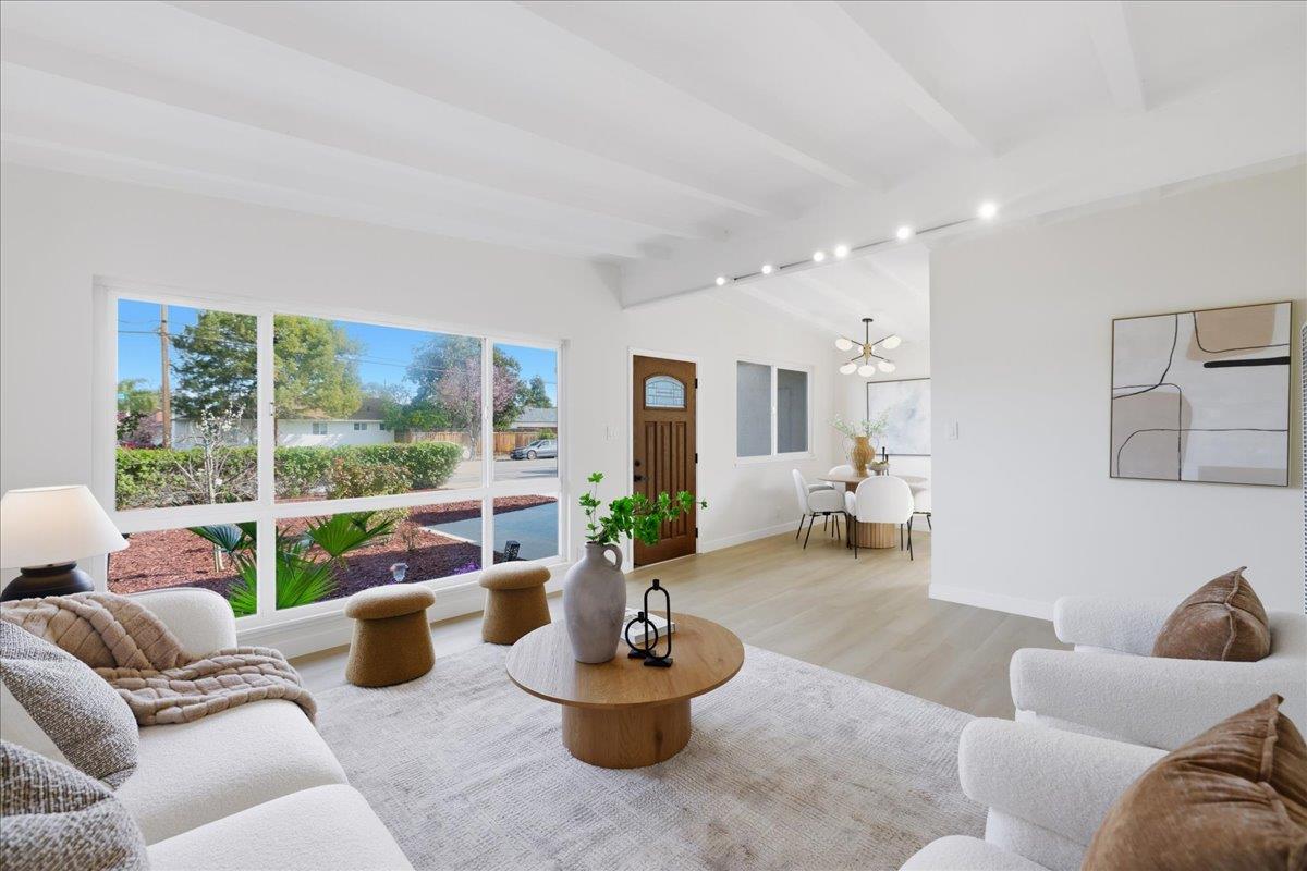 Detail Gallery Image 4 of 46 For 799 Borregas, Sunnyvale,  CA 94085 - 3 Beds | 1 Baths