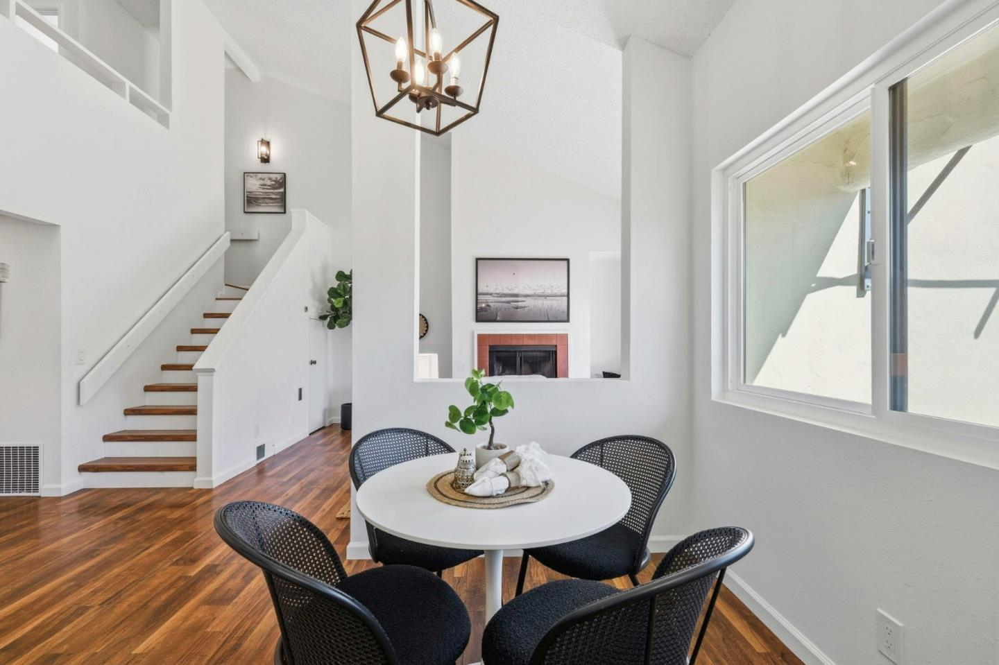 Detail Gallery Image 13 of 36 For 660 Nobel Dr 1e,  Santa Cruz,  CA 95060 - 2 Beds | 1/1 Baths