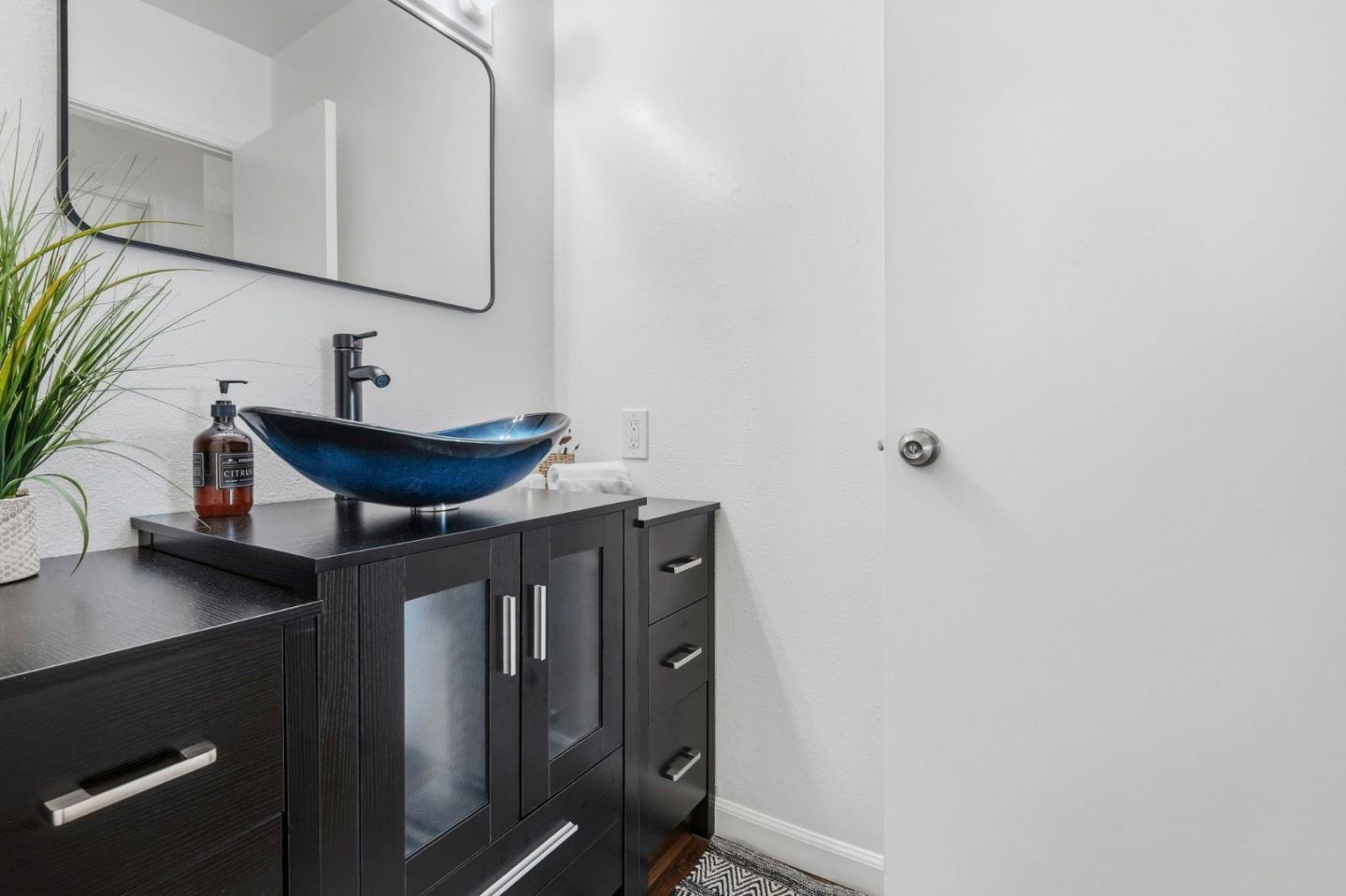 Detail Gallery Image 25 of 36 For 660 Nobel Dr 1e,  Santa Cruz,  CA 95060 - 2 Beds | 1/1 Baths