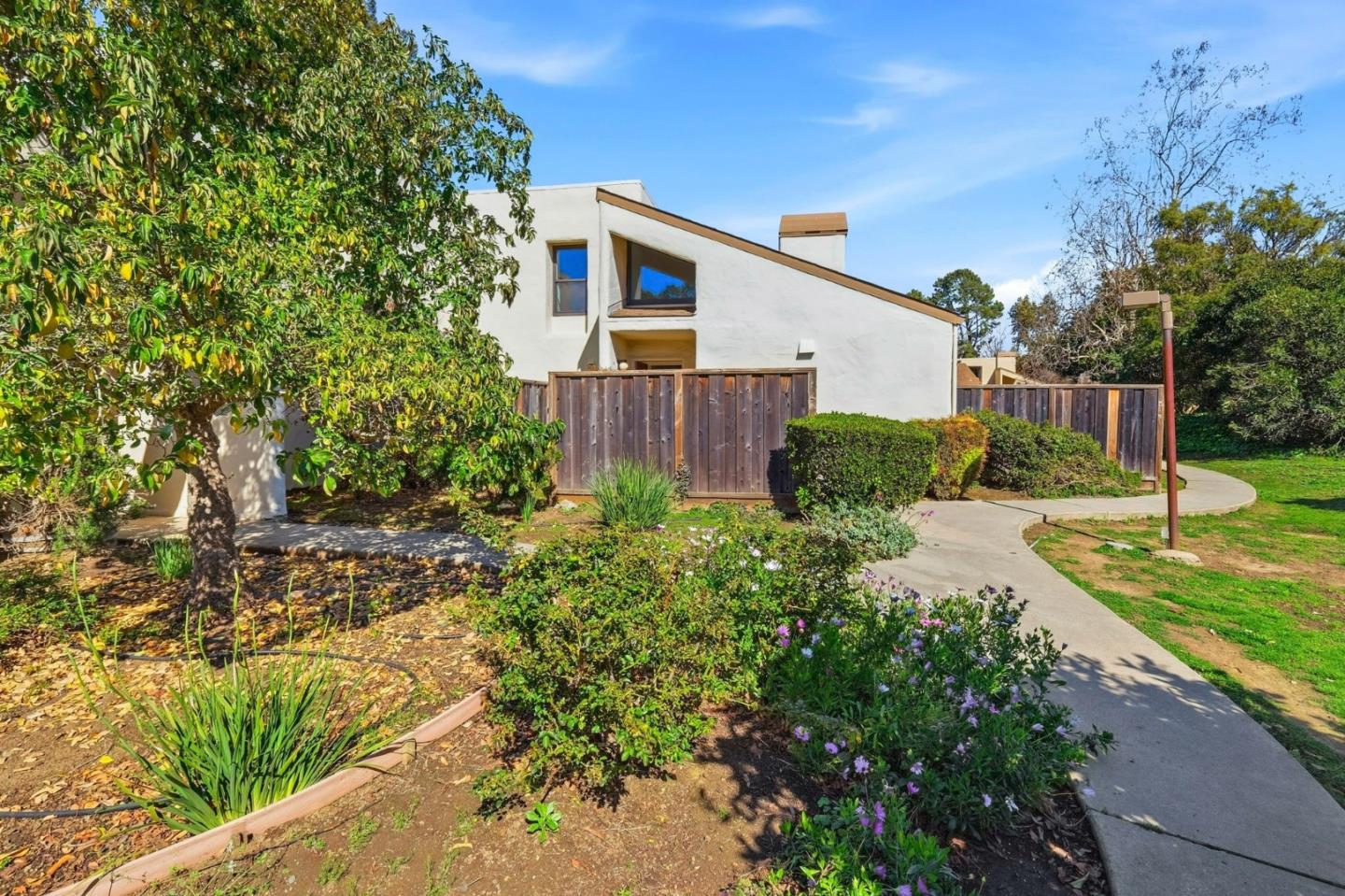 Detail Gallery Image 29 of 36 For 660 Nobel Dr 1e,  Santa Cruz,  CA 95060 - 2 Beds | 1/1 Baths