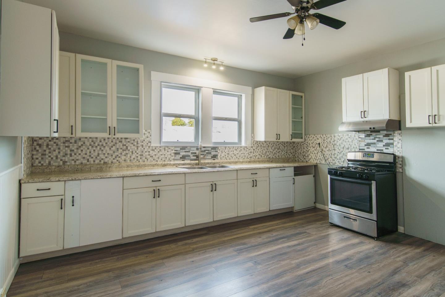 Detail Gallery Image 13 of 20 For 1274 Palm St, San Jose,  CA 95110 - 3 Beds | 2 Baths