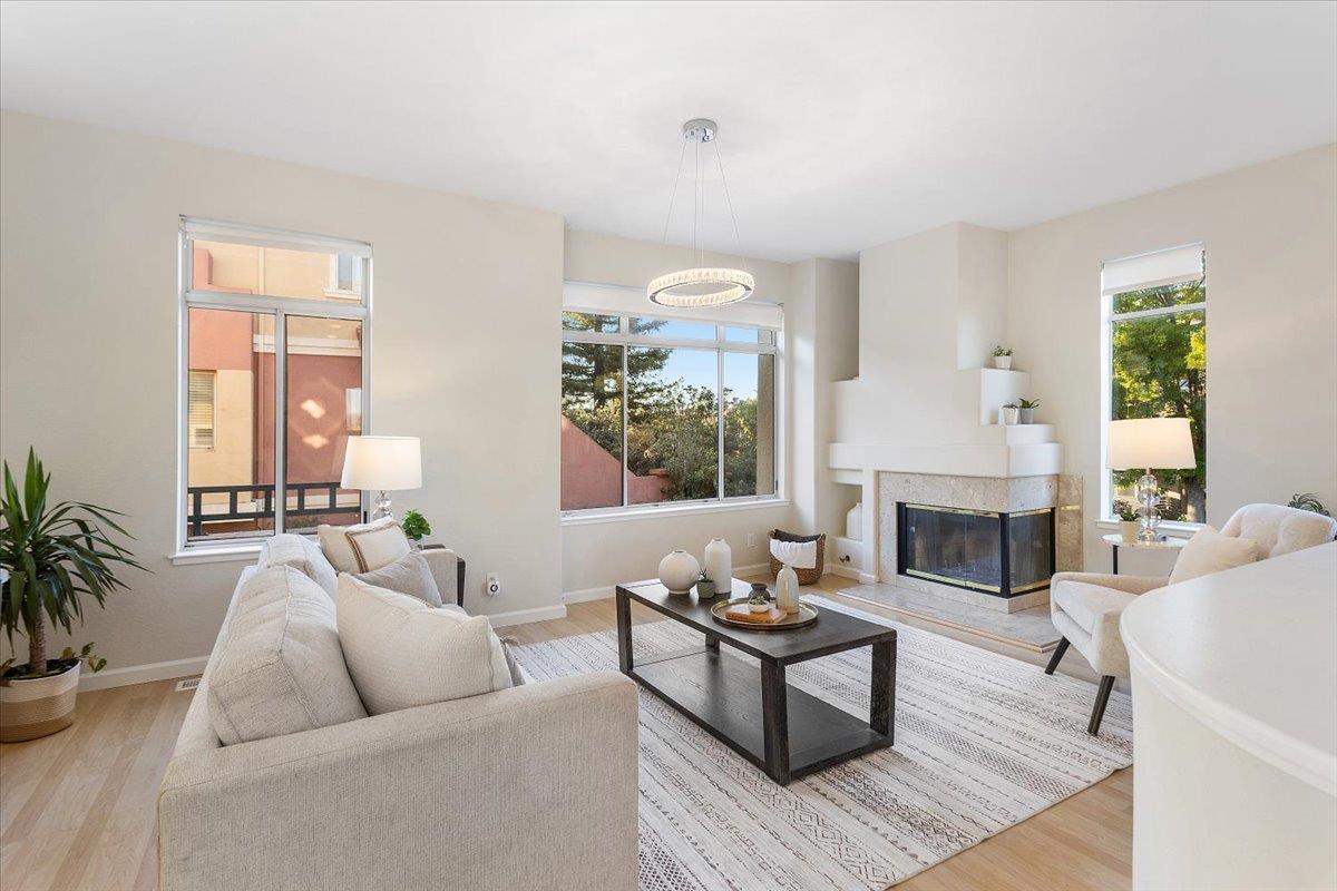 Photo #4: ML82037074 Listing: Photo #4