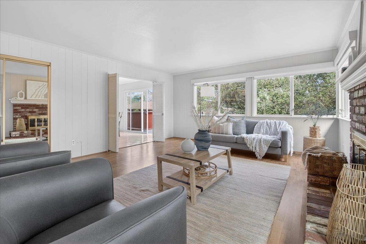 Detail Gallery Image 11 of 46 For 1694 Prescott Ave, Monterey,  CA 93940 - 3 Beds | 2 Baths