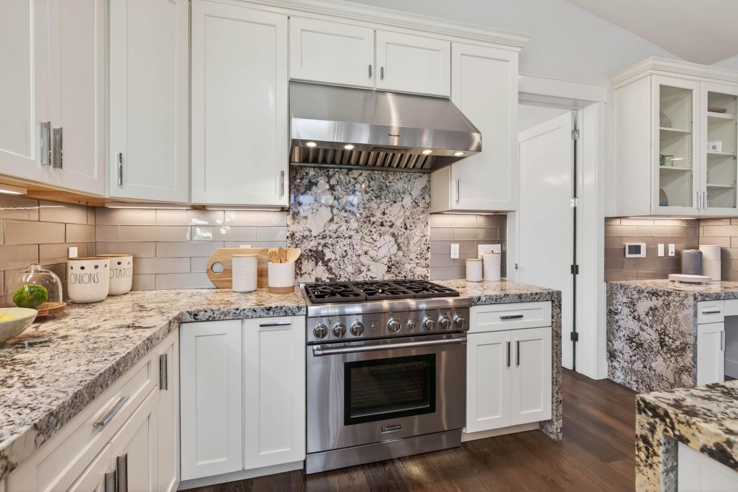 Detail Gallery Image 14 of 50 For 10334 S Tantau Ave, Cupertino,  CA 95014 - 5 Beds | 4/1 Baths