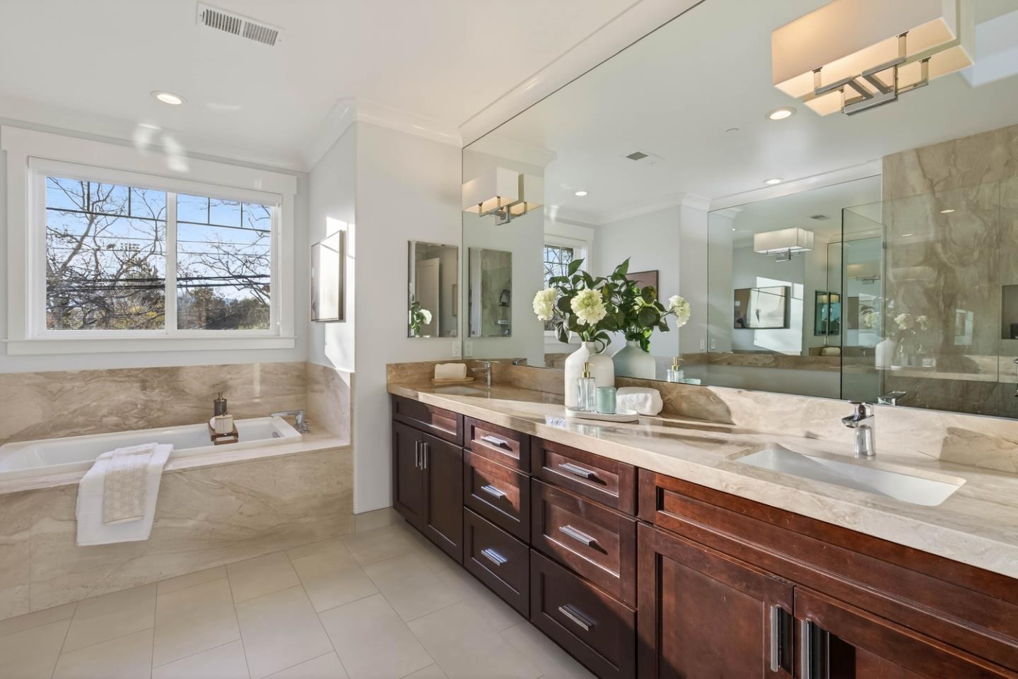 Detail Gallery Image 24 of 50 For 10334 S Tantau Ave, Cupertino,  CA 95014 - 5 Beds | 4/1 Baths