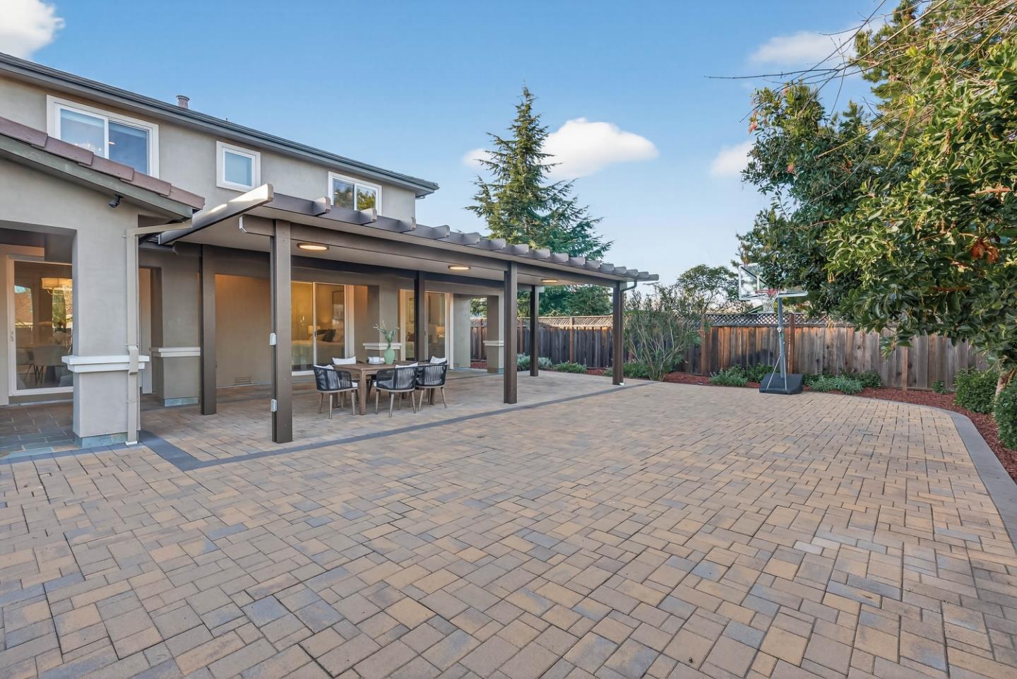 Detail Gallery Image 44 of 50 For 10334 S Tantau Ave, Cupertino,  CA 95014 - 5 Beds | 4/1 Baths