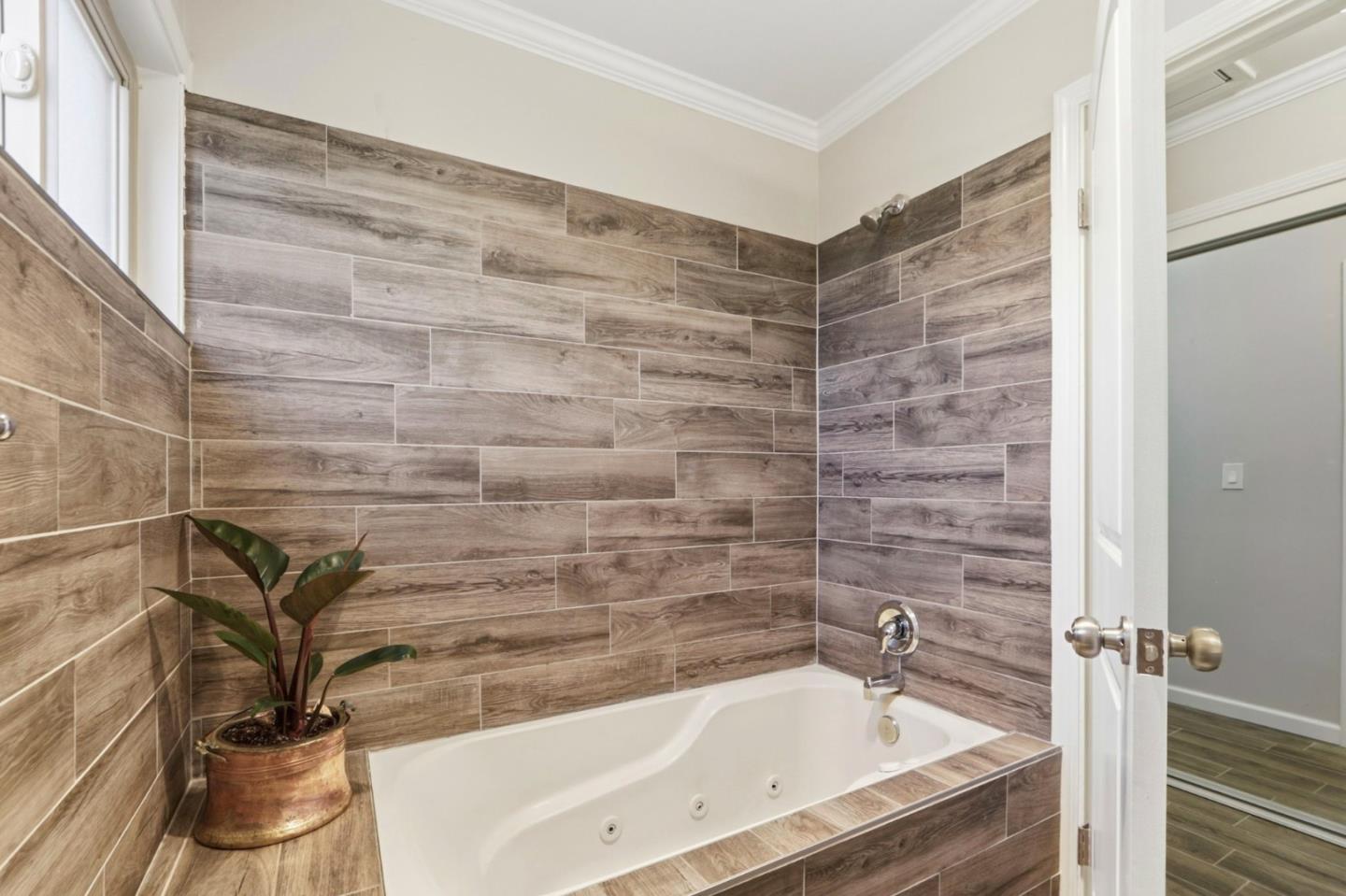 Detail Gallery Image 22 of 51 For 5471 Cribari Grn, San Jose,  CA 95135 - 2 Beds | 2 Baths