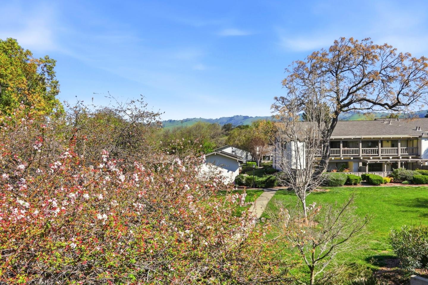 Detail Gallery Image 30 of 51 For 5471 Cribari Grn, San Jose,  CA 95135 - 2 Beds | 2 Baths