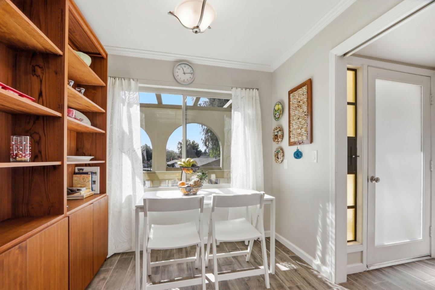 Detail Gallery Image 6 of 51 For 5471 Cribari Grn, San Jose,  CA 95135 - 2 Beds | 2 Baths