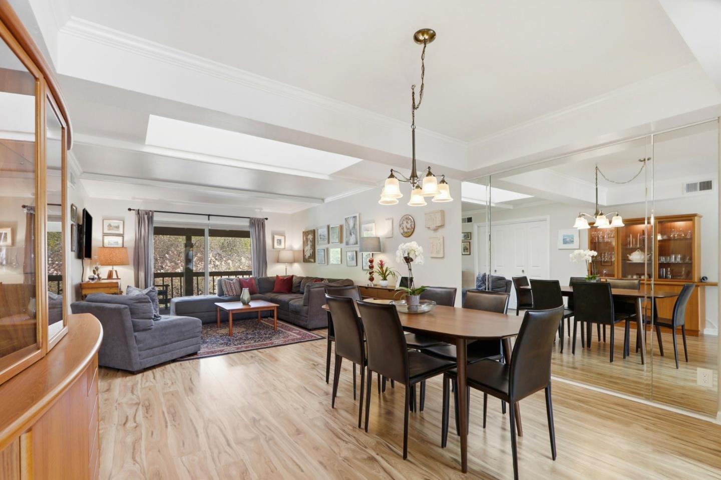 Detail Gallery Image 8 of 51 For 5471 Cribari Grn, San Jose,  CA 95135 - 2 Beds | 2 Baths