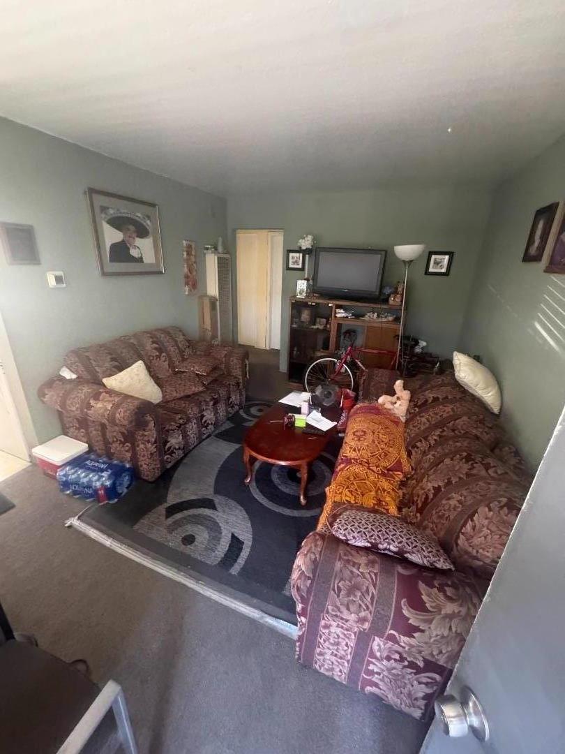 Detail Gallery Image 2 of 5 For 855 Jeanne Ave, San Jose,  CA 95116 - – Beds | – Baths