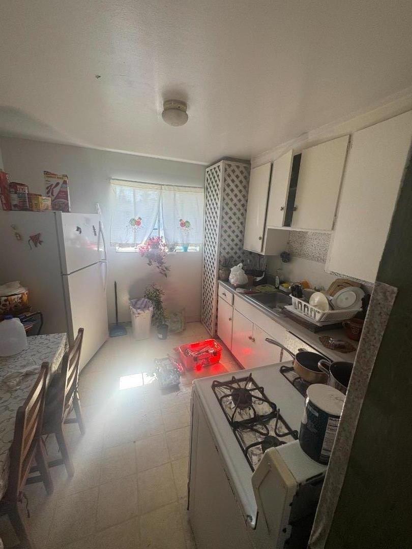 Detail Gallery Image 5 of 5 For 855 Jeanne Ave, San Jose,  CA 95116 - – Beds | – Baths