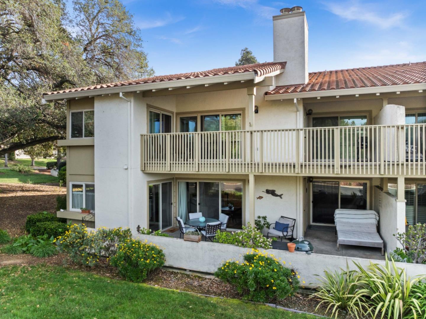 Detail Gallery Image 3 of 33 For 8007 Pinot Noir Ct #8007,  San Jose,  CA 95135 - 2 Beds | 2 Baths