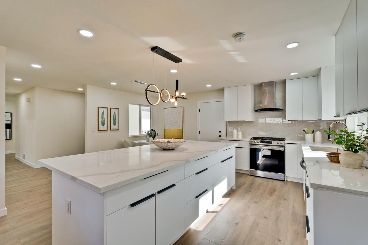 Detail Gallery Image 11 of 41 For 6121 Dunn Ave, San Jose,  CA 95123 - 4 Beds | 2 Baths