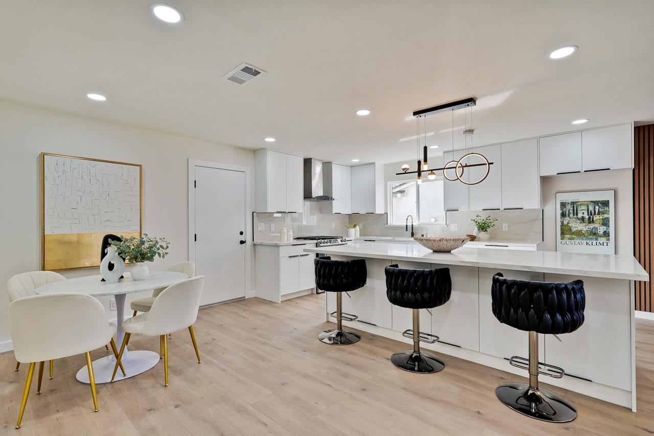 Detail Gallery Image 6 of 41 For 6121 Dunn Ave, San Jose,  CA 95123 - 4 Beds | 2 Baths