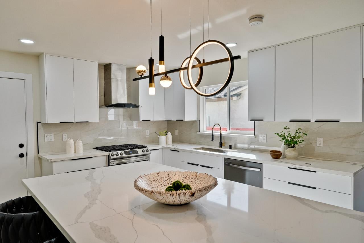 Detail Gallery Image 8 of 41 For 6121 Dunn Ave, San Jose,  CA 95123 - 4 Beds | 2 Baths