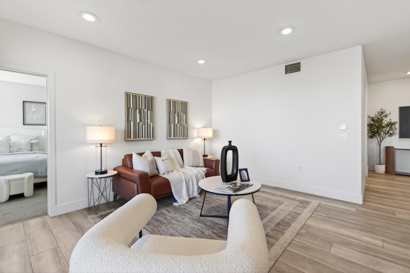 Photo #13: ML82037083 Listing: Photo #13