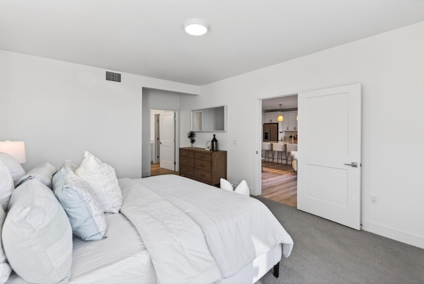 Photo #18: ML82037083 Listing: Photo #18