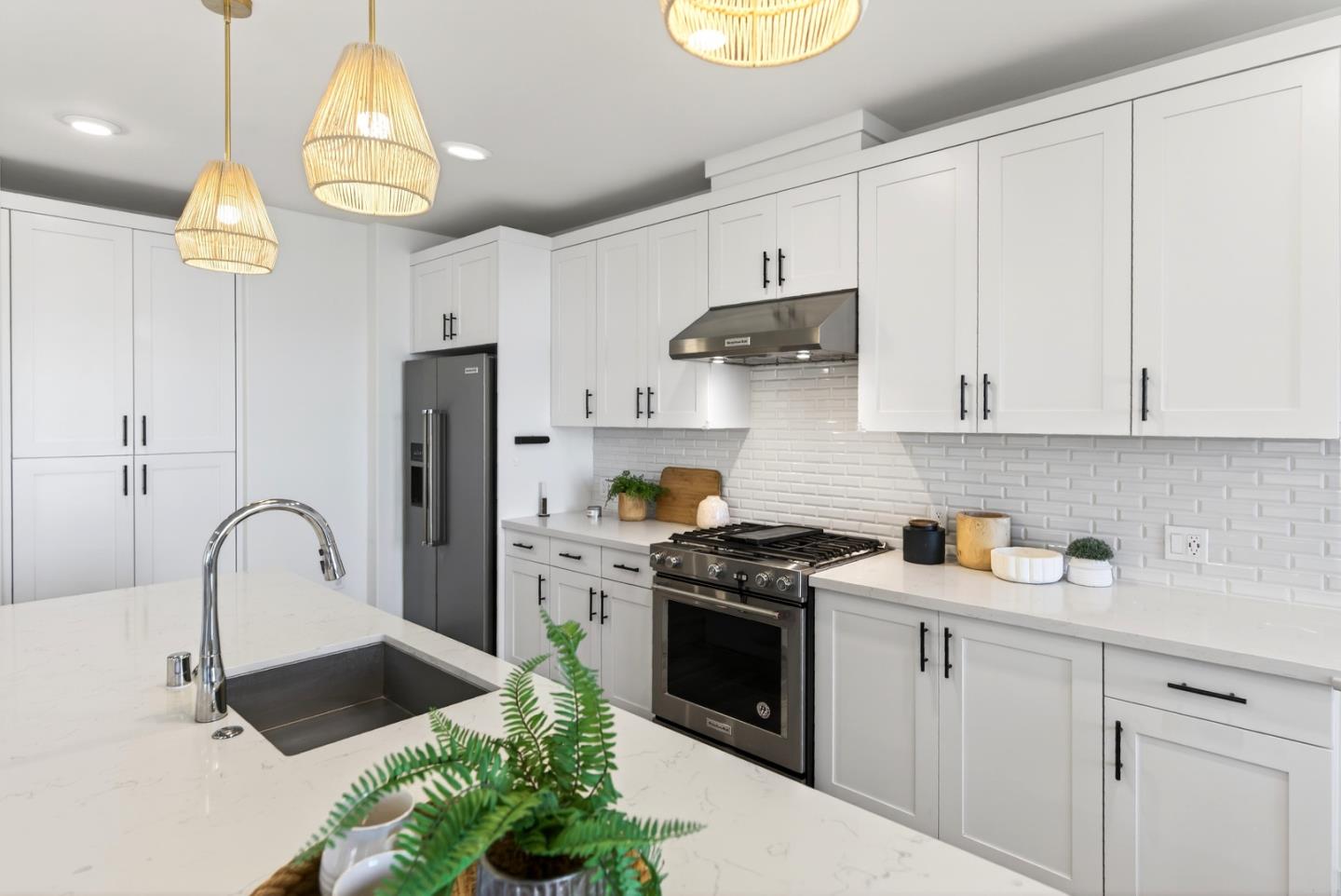 Photo #4: ML82037083 Listing: Photo #4