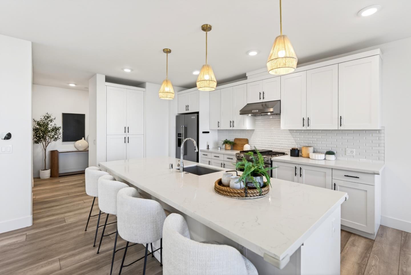 Photo #6: ML82037083 Listing: Photo #6