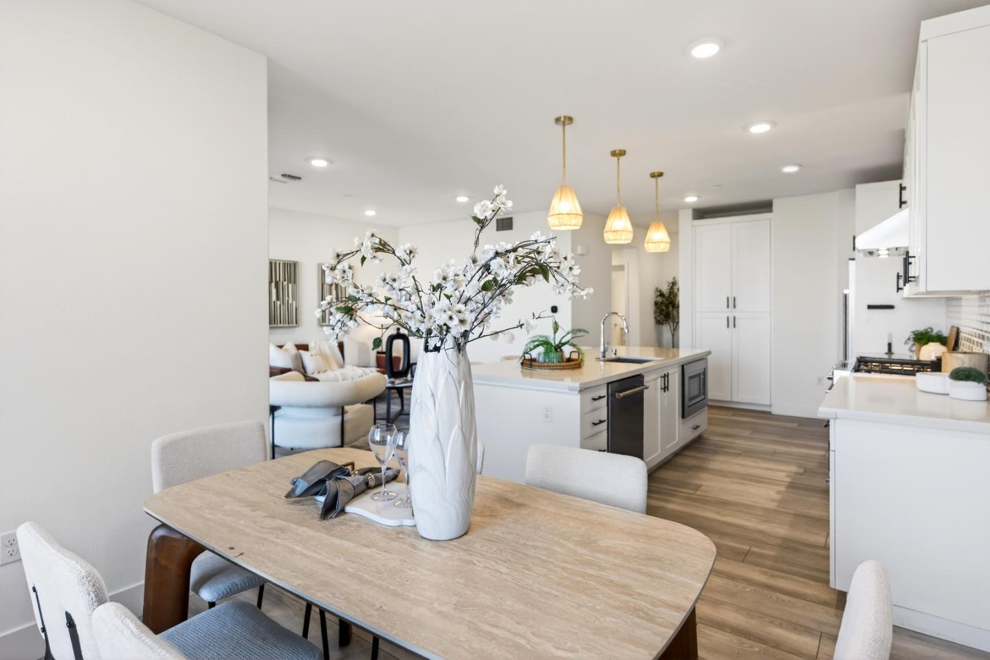 Photo #7: ML82037083 Listing: Photo #7