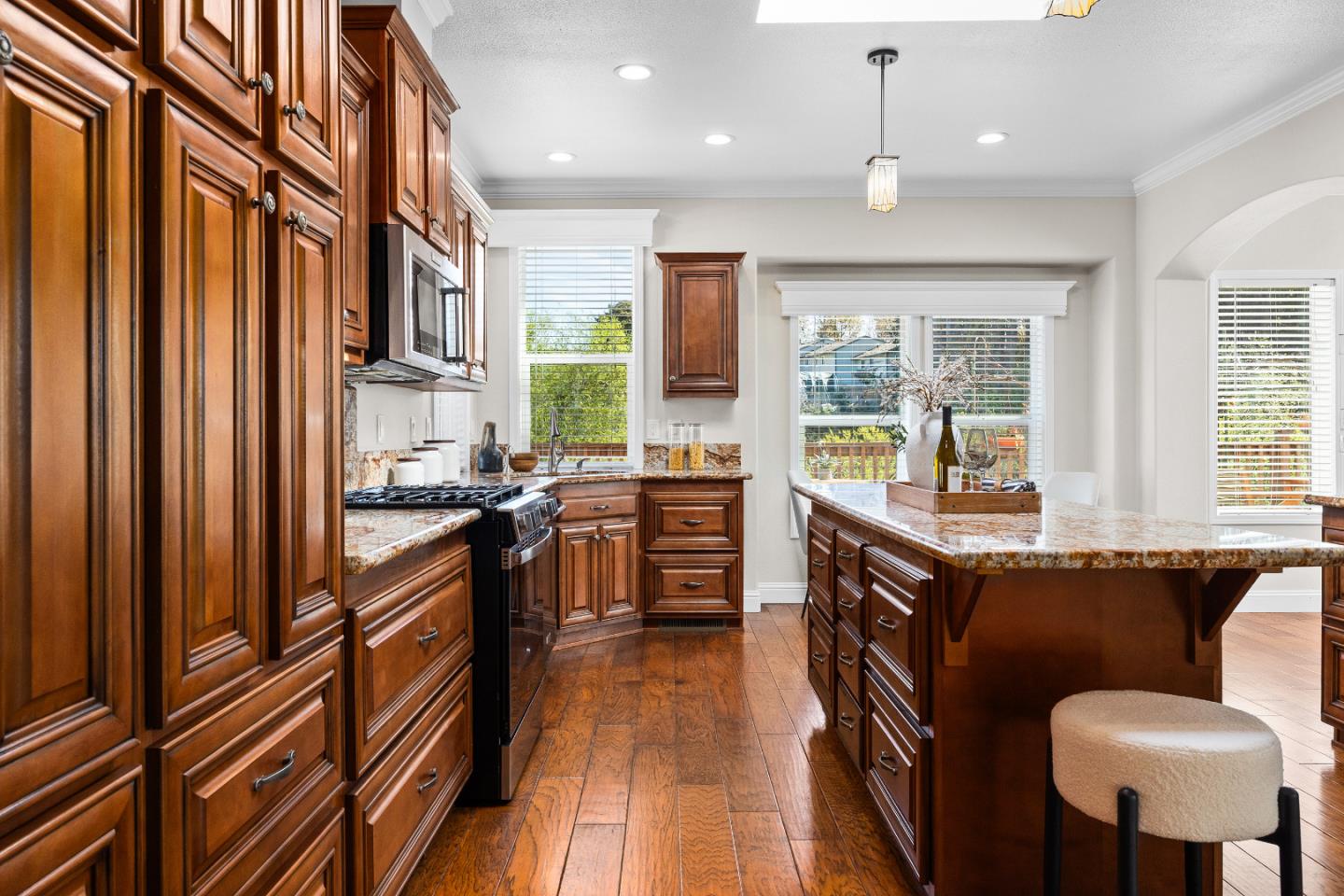 Detail Gallery Image 18 of 48 For 2435 Felt St #120,  Santa Cruz,  CA 95062 - 3 Beds | 2 Baths