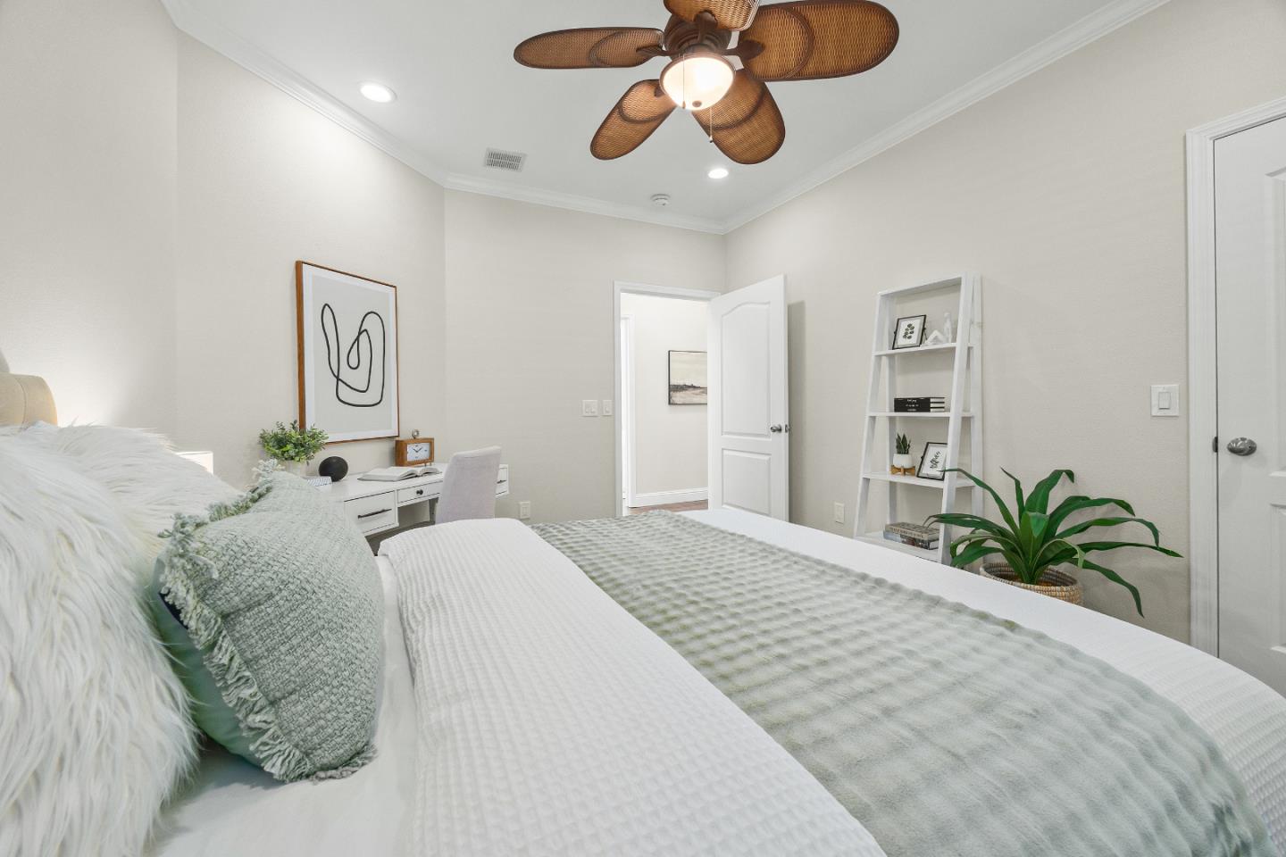 Detail Gallery Image 31 of 48 For 2435 Felt St #120,  Santa Cruz,  CA 95062 - 3 Beds | 2 Baths