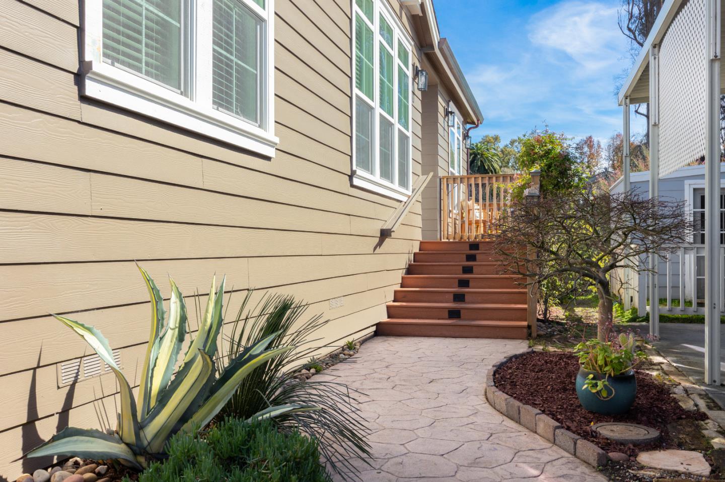 Detail Gallery Image 35 of 48 For 2435 Felt St #120,  Santa Cruz,  CA 95062 - 3 Beds | 2 Baths