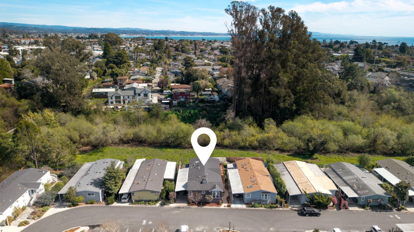 Detail Gallery Image 44 of 48 For 2435 Felt St #120,  Santa Cruz,  CA 95062 - 3 Beds | 2 Baths