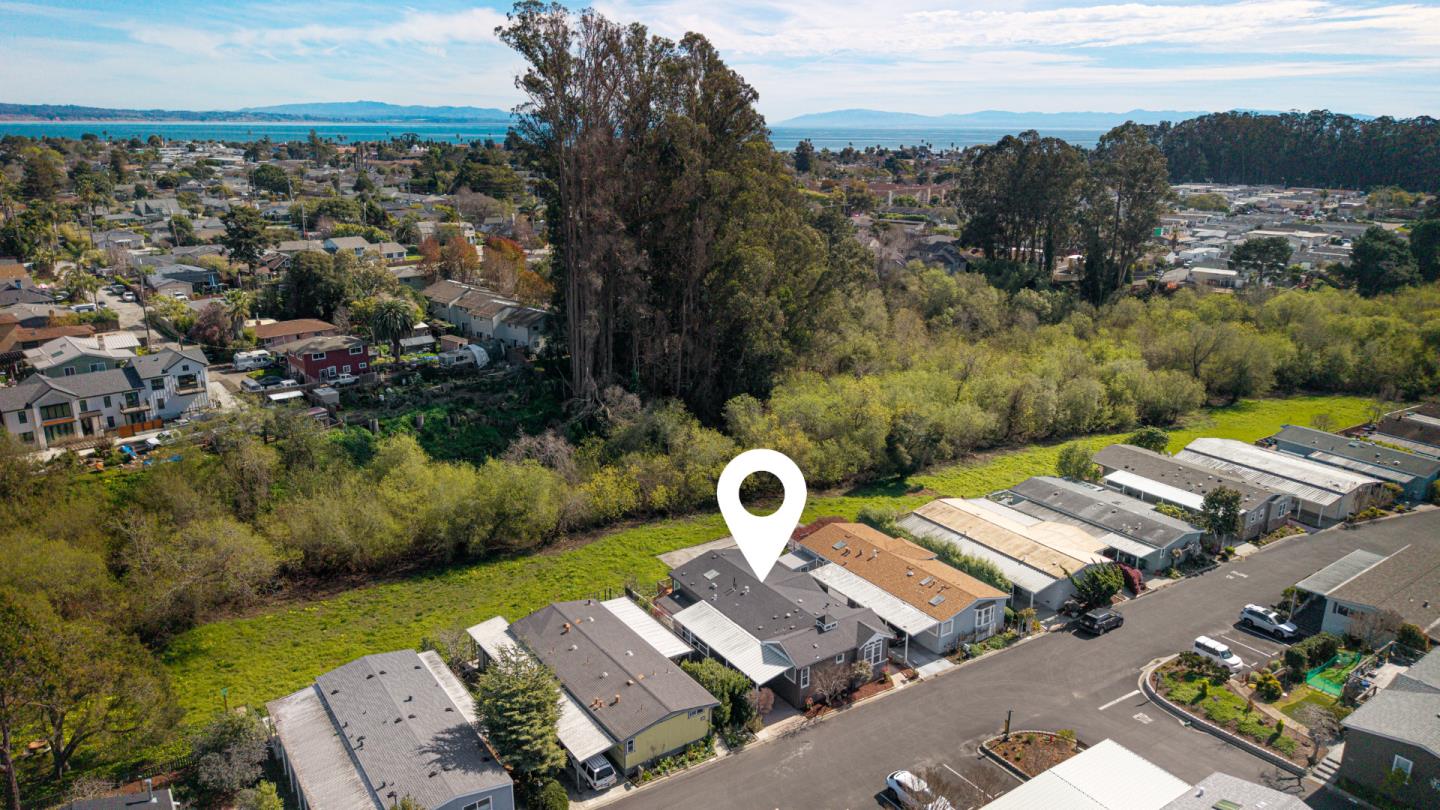 Detail Gallery Image 46 of 48 For 2435 Felt St #120,  Santa Cruz,  CA 95062 - 3 Beds | 2 Baths