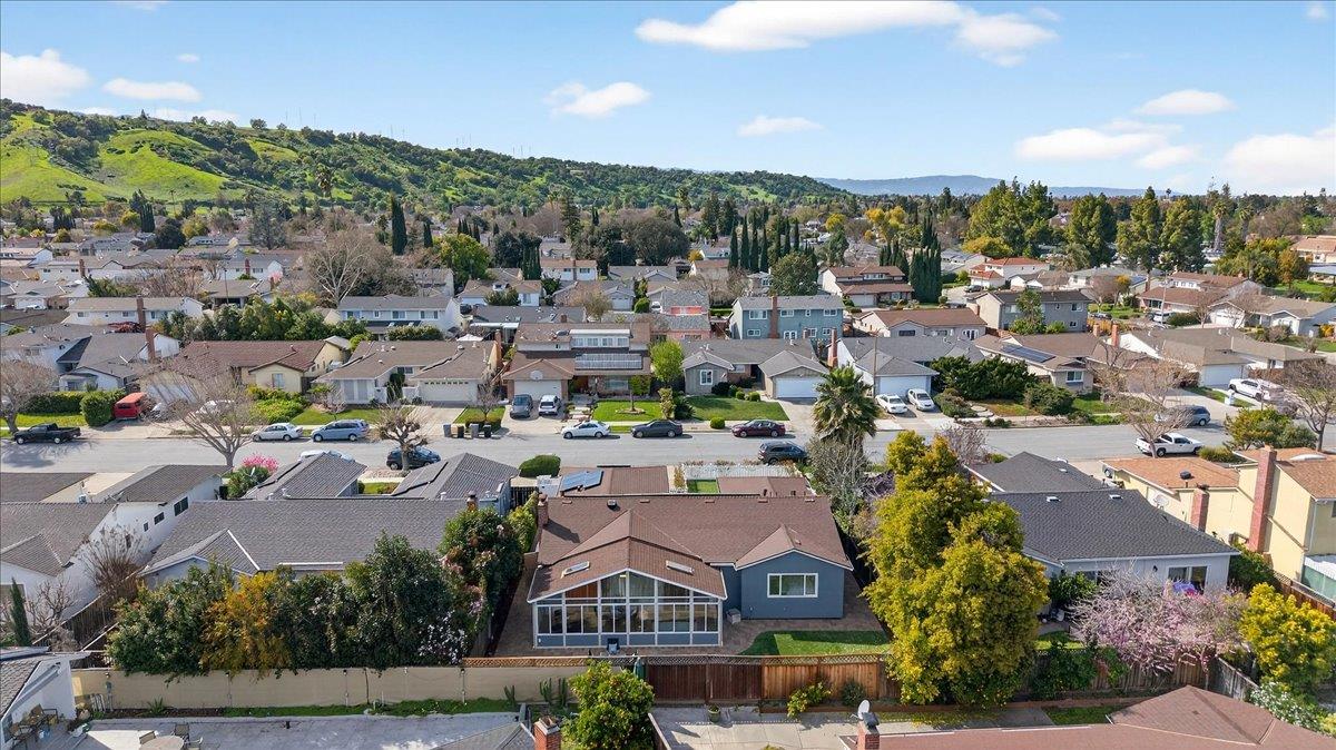 Detail Gallery Image 11 of 43 For 6230 Current Dr, San Jose,  CA 95123 - 3 Beds | 2 Baths