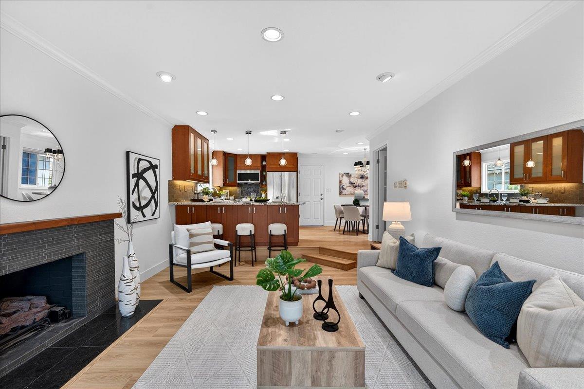 Detail Gallery Image 12 of 43 For 6230 Current Dr, San Jose,  CA 95123 - 3 Beds | 2 Baths