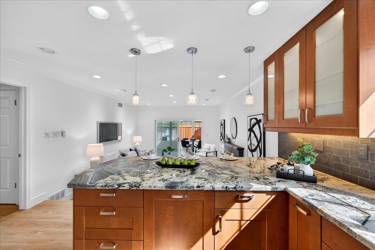 Detail Gallery Image 14 of 43 For 6230 Current Dr, San Jose,  CA 95123 - 3 Beds | 2 Baths