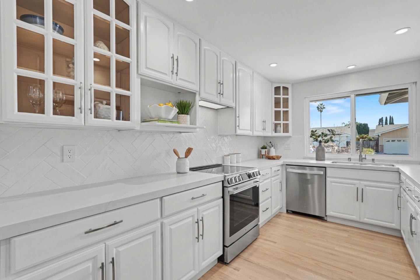 Detail Gallery Image 21 of 75 For 1035 Rockrose Ave, Sunnyvale,  CA 94086 - 4 Beds | 3 Baths