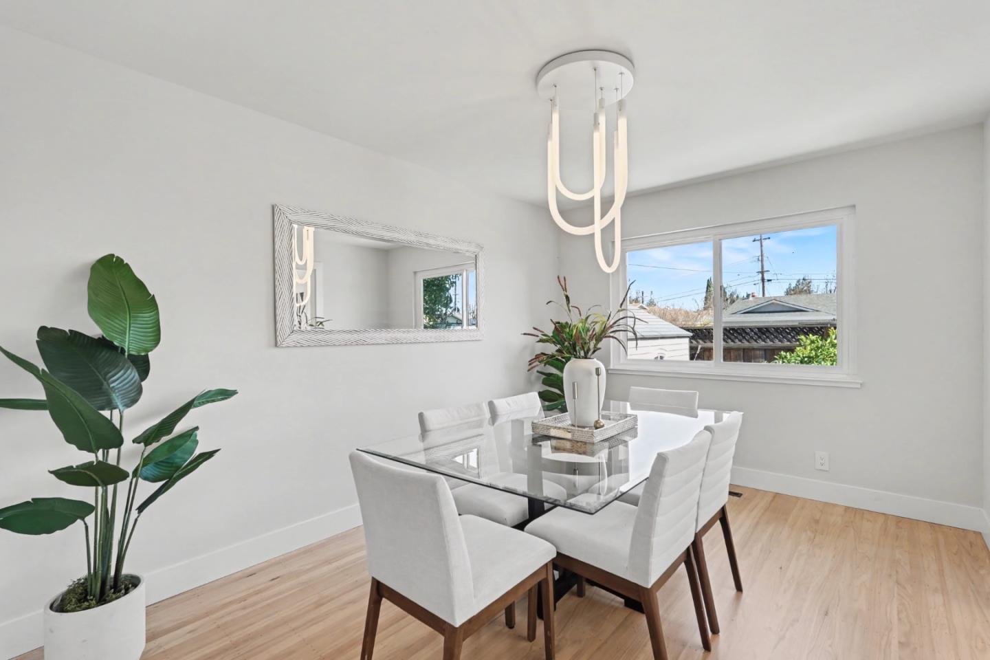 Detail Gallery Image 25 of 75 For 1035 Rockrose Ave, Sunnyvale,  CA 94086 - 4 Beds | 3 Baths