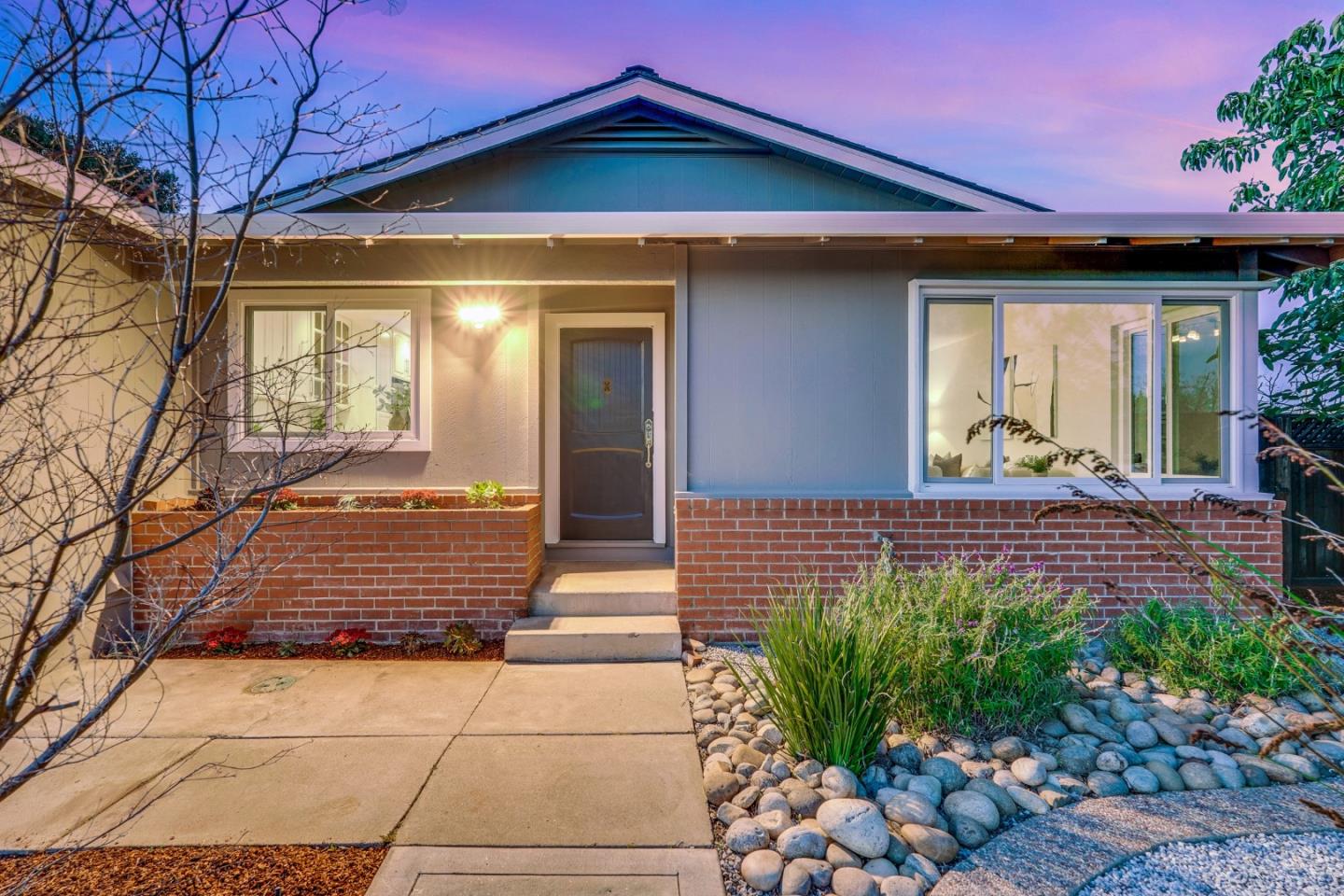 Detail Gallery Image 8 of 75 For 1035 Rockrose Ave, Sunnyvale,  CA 94086 - 4 Beds | 3 Baths