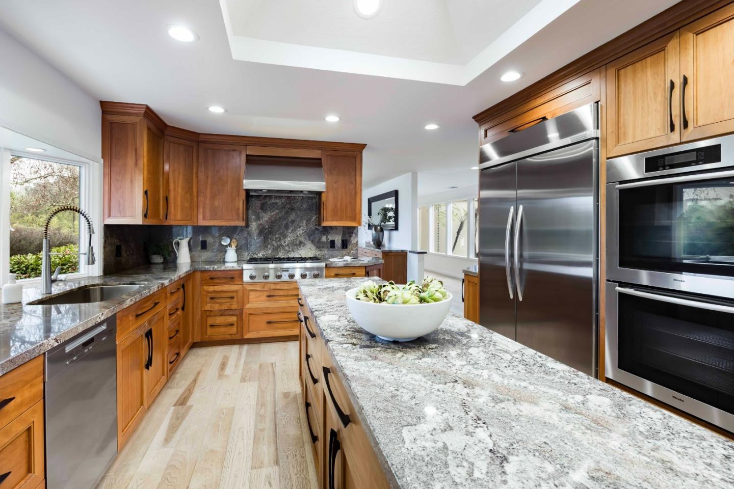 Detail Gallery Image 10 of 39 For 28100 Radcliffe Ln, Los Altos Hills,  CA 94022 - 5 Beds | 4/1 Baths