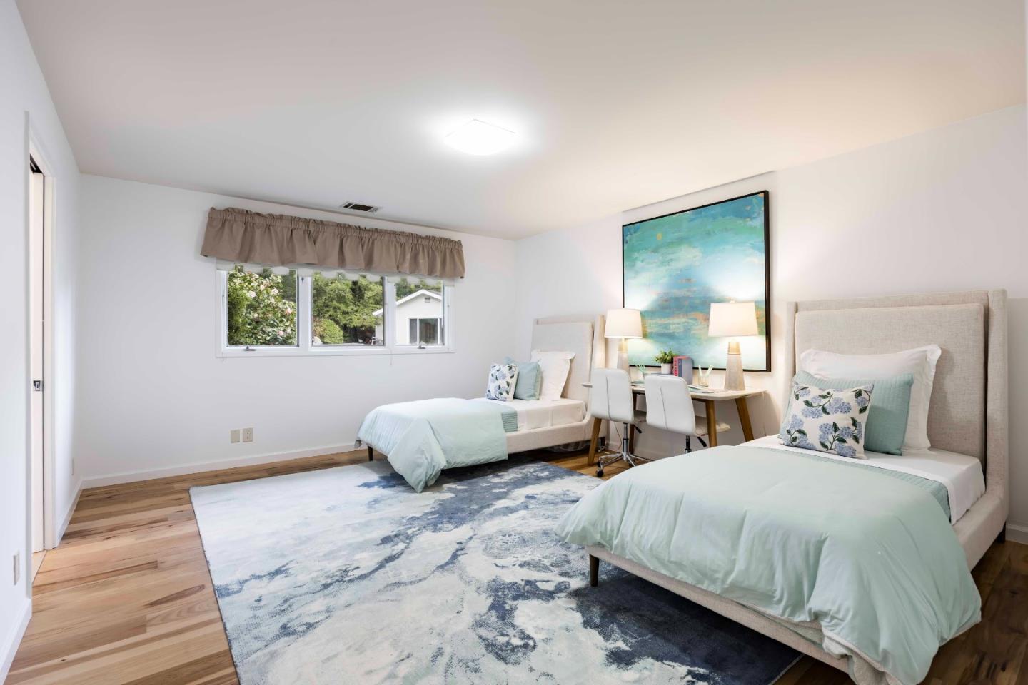 Detail Gallery Image 16 of 39 For 28100 Radcliffe Ln, Los Altos Hills,  CA 94022 - 5 Beds | 4/1 Baths