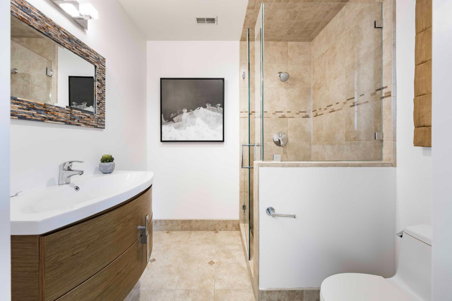 Detail Gallery Image 20 of 39 For 28100 Radcliffe Ln, Los Altos Hills,  CA 94022 - 5 Beds | 4/1 Baths