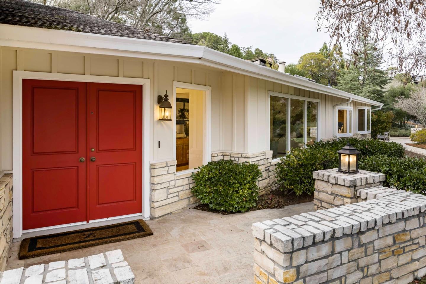 Detail Gallery Image 3 of 39 For 28100 Radcliffe Ln, Los Altos Hills,  CA 94022 - 5 Beds | 4/1 Baths