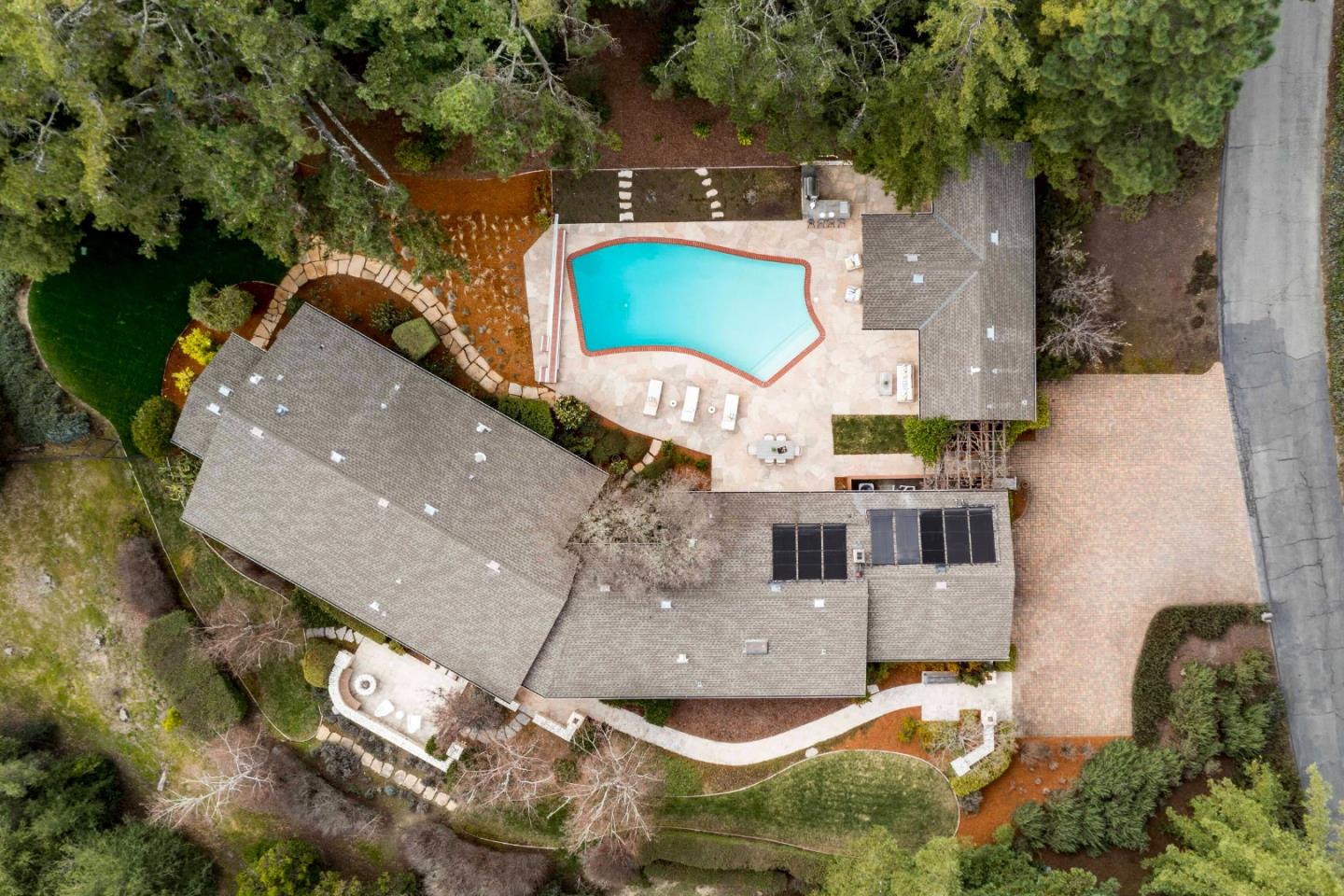 Detail Gallery Image 39 of 39 For 28100 Radcliffe Ln, Los Altos Hills,  CA 94022 - 5 Beds | 4/1 Baths