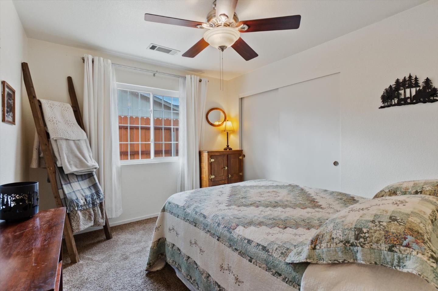 Detail Gallery Image 18 of 42 For 2945 Silo Ct, Anderson,  CA 96007 - 4 Beds | 3 Baths