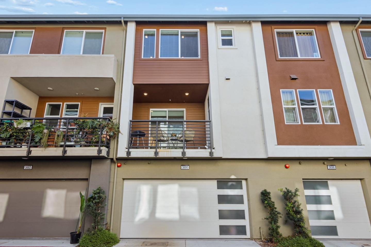 Detail Gallery Image 11 of 61 For 3690 Access Cmn, Fremont,  CA 94538 - 3 Beds | 3/1 Baths