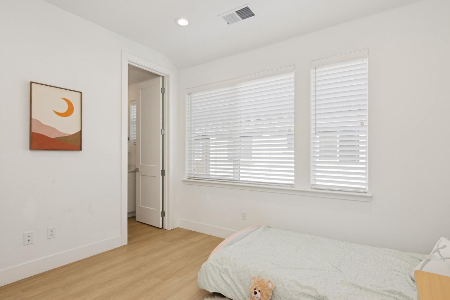 Detail Gallery Image 29 of 61 For 3690 Access Cmn, Fremont,  CA 94538 - 3 Beds | 3/1 Baths