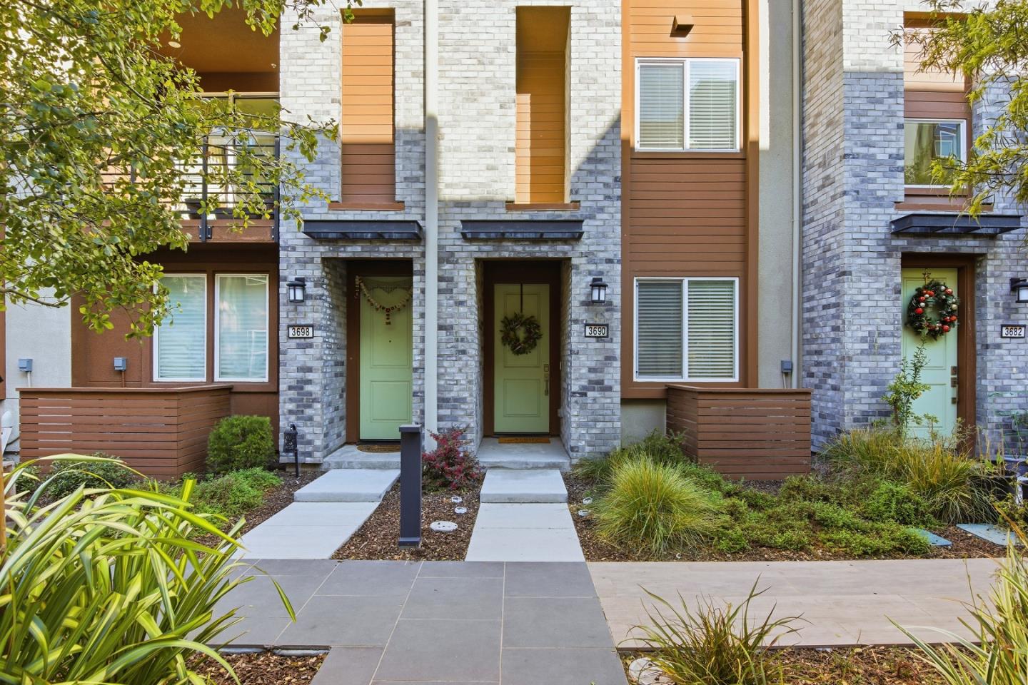 Detail Gallery Image 7 of 61 For 3690 Access Cmn, Fremont,  CA 94538 - 3 Beds | 3/1 Baths