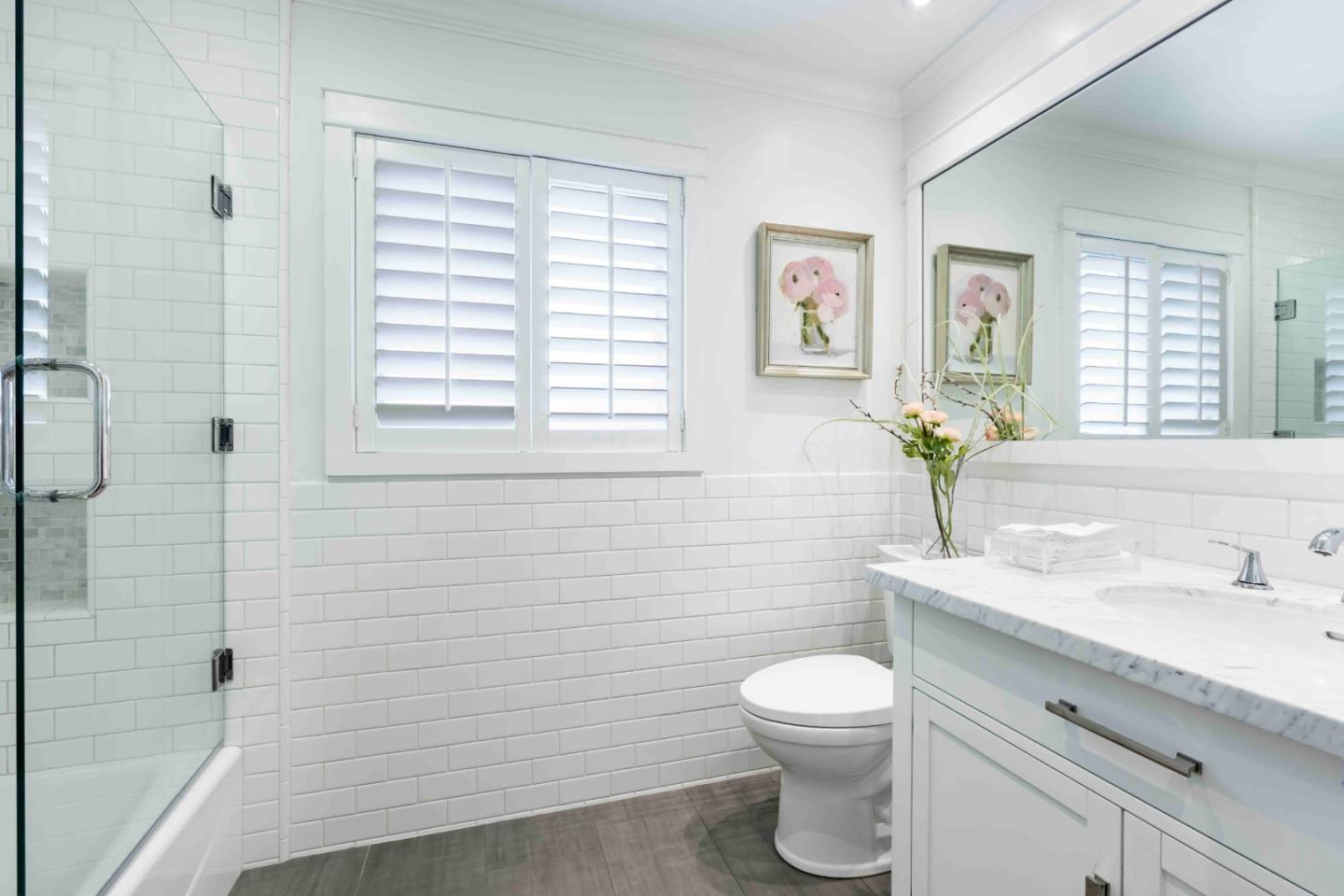 Detail Gallery Image 11 of 26 For 1765 Fallen Leaf Ln, Los Altos,  CA 94024 - 5 Beds | 3 Baths