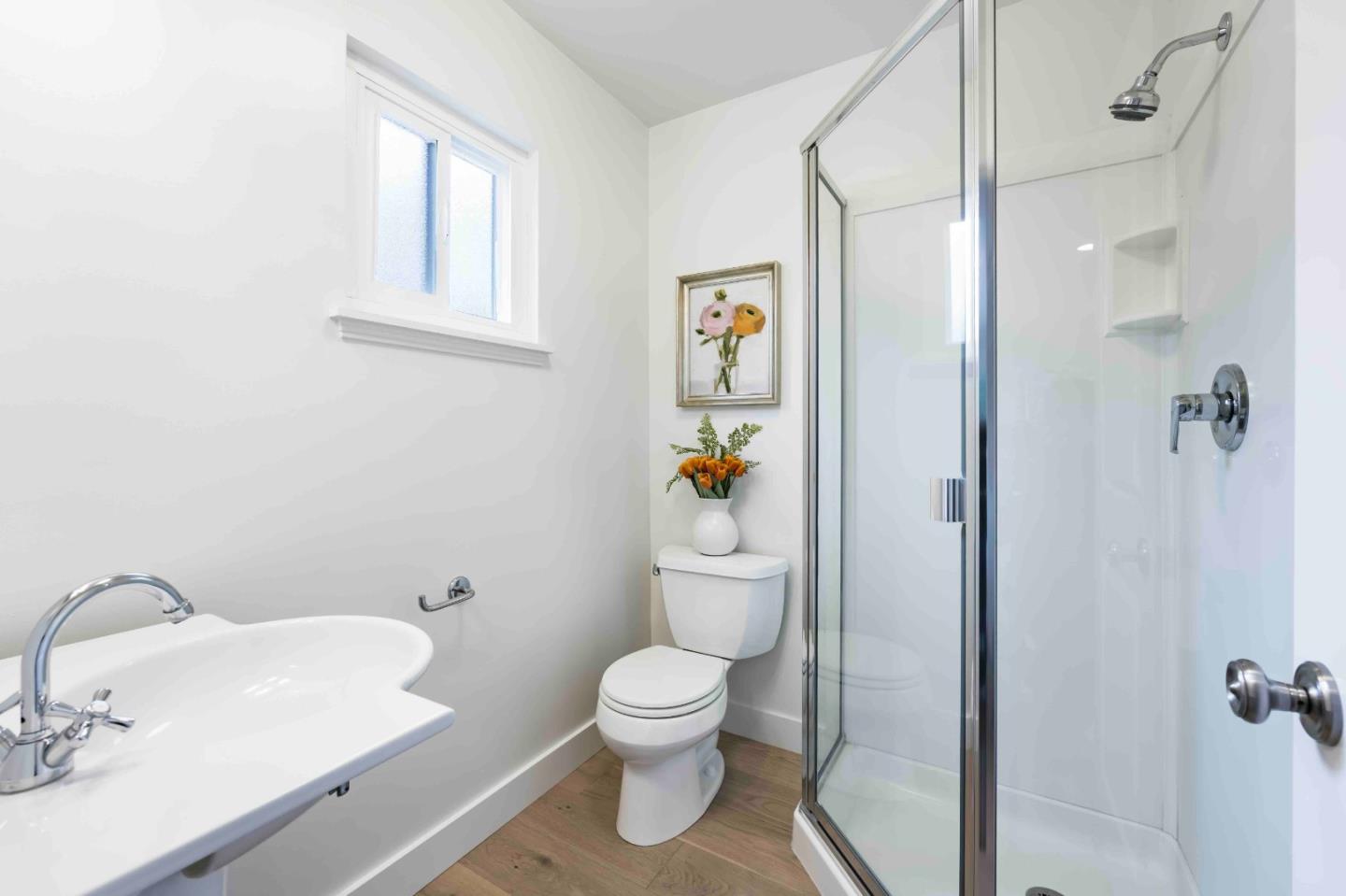 Detail Gallery Image 15 of 26 For 1765 Fallen Leaf Ln, Los Altos,  CA 94024 - 5 Beds | 3 Baths